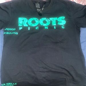 REAL VLONE ROOTS PICNIC TEE. Size MEDIUM